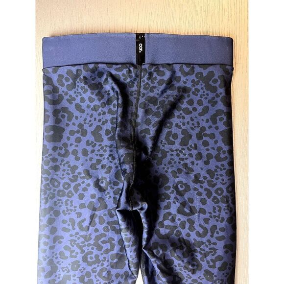 COR by ULTRACOR Capri Leggings Blue/Black Leopard Print Size Small - Picture 5 of 6